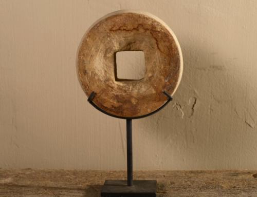 grinding stone - sandstone - France - Haute Marne - early 20th century - H: 20 cm - Diam: 13 cm - € 225,--